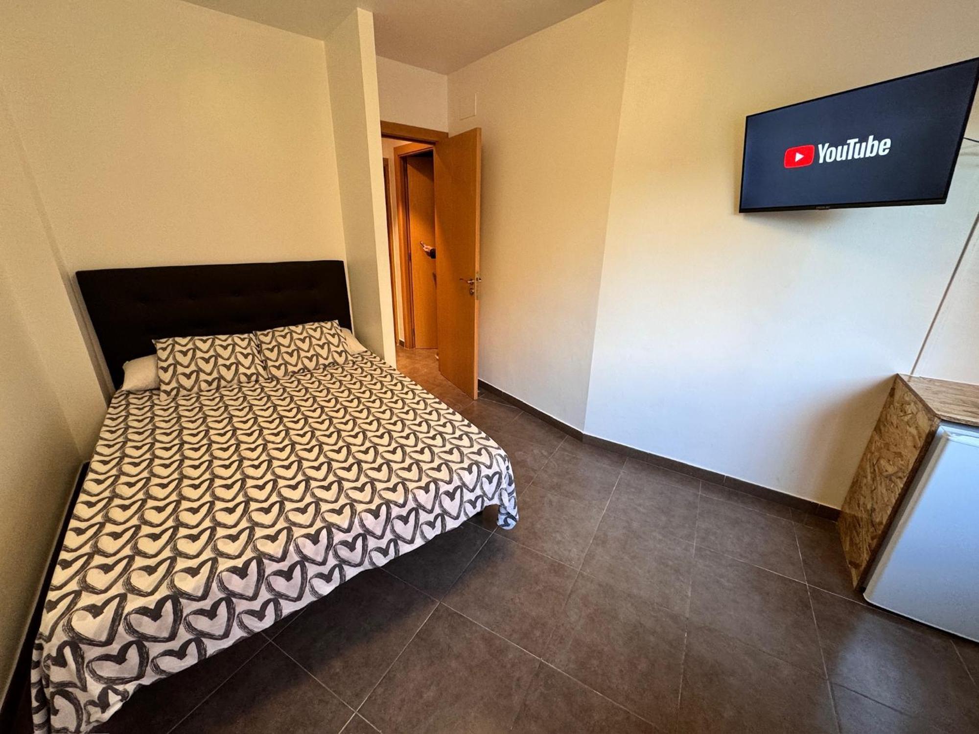 Mt Boutique Suites Y Apartamentos - Adults Only - Mataró Buitenkant foto