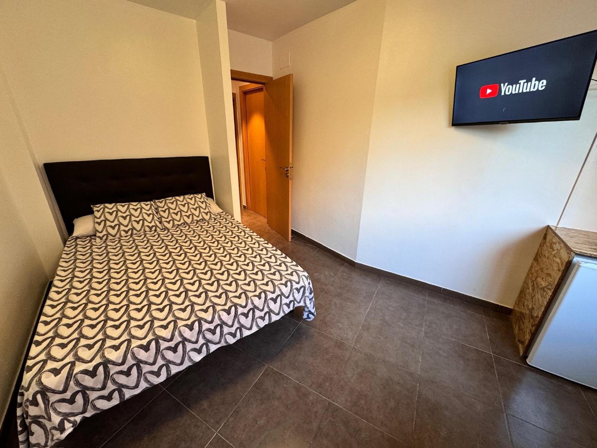 Mt Boutique Suites Y Apartamentos - Adults Only - Mataró Buitenkant foto