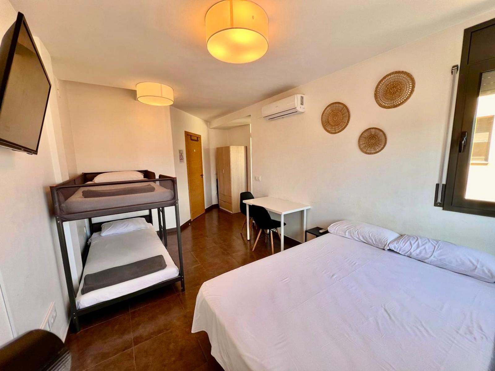 Mt Boutique Suites Y Apartamentos - Adults Only - Mataró Buitenkant foto