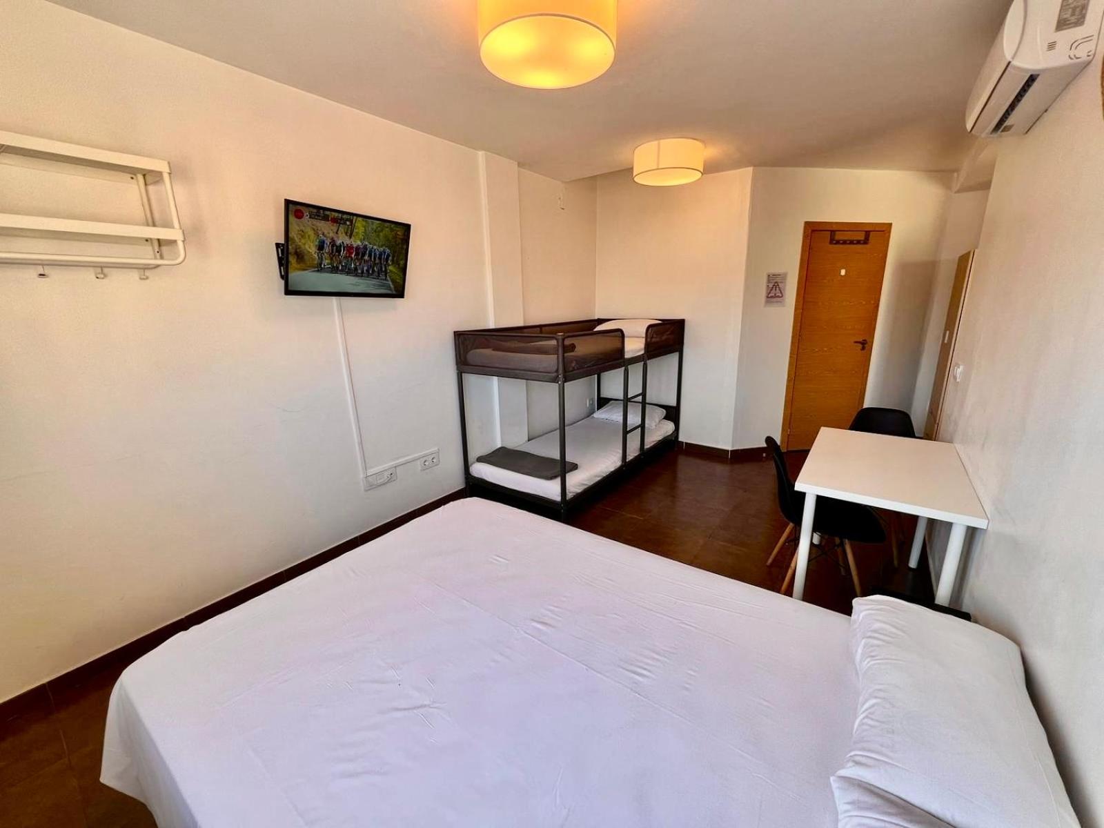 Mt Boutique Suites Y Apartamentos - Adults Only - Mataró Buitenkant foto
