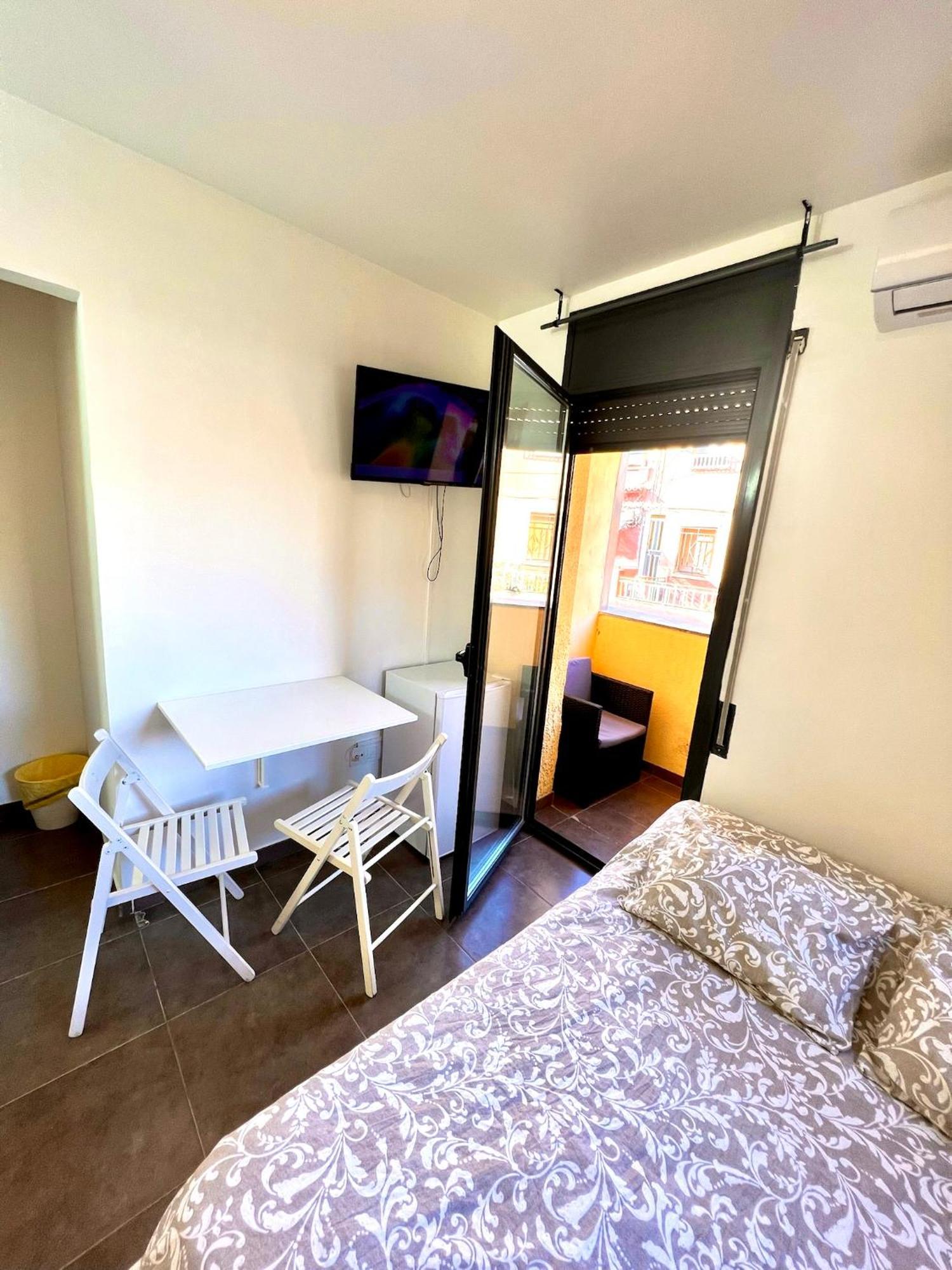 Mt Boutique Suites Y Apartamentos - Adults Only - Mataró Buitenkant foto