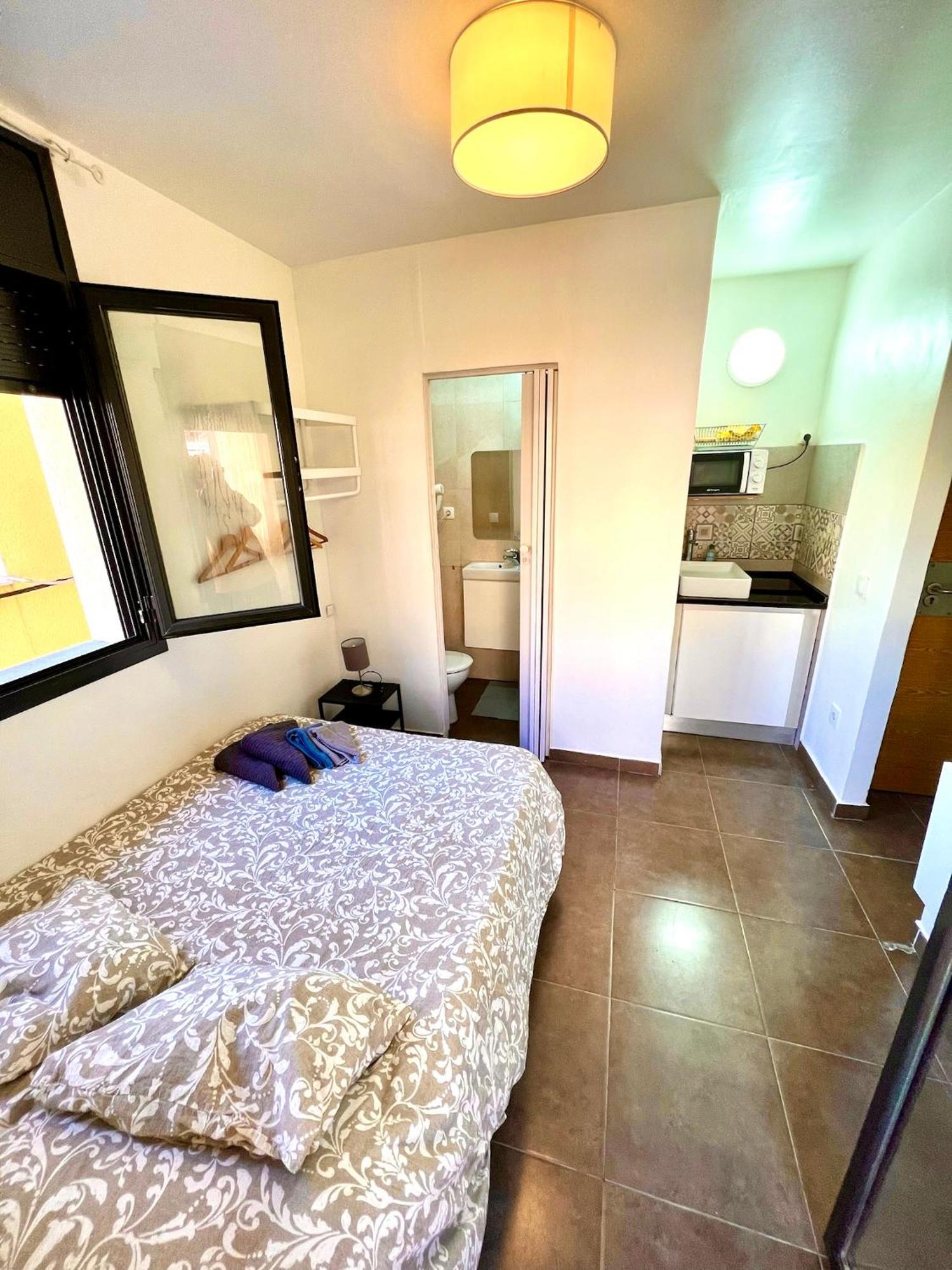 Mt Boutique Suites Y Apartamentos - Adults Only - Mataró Buitenkant foto