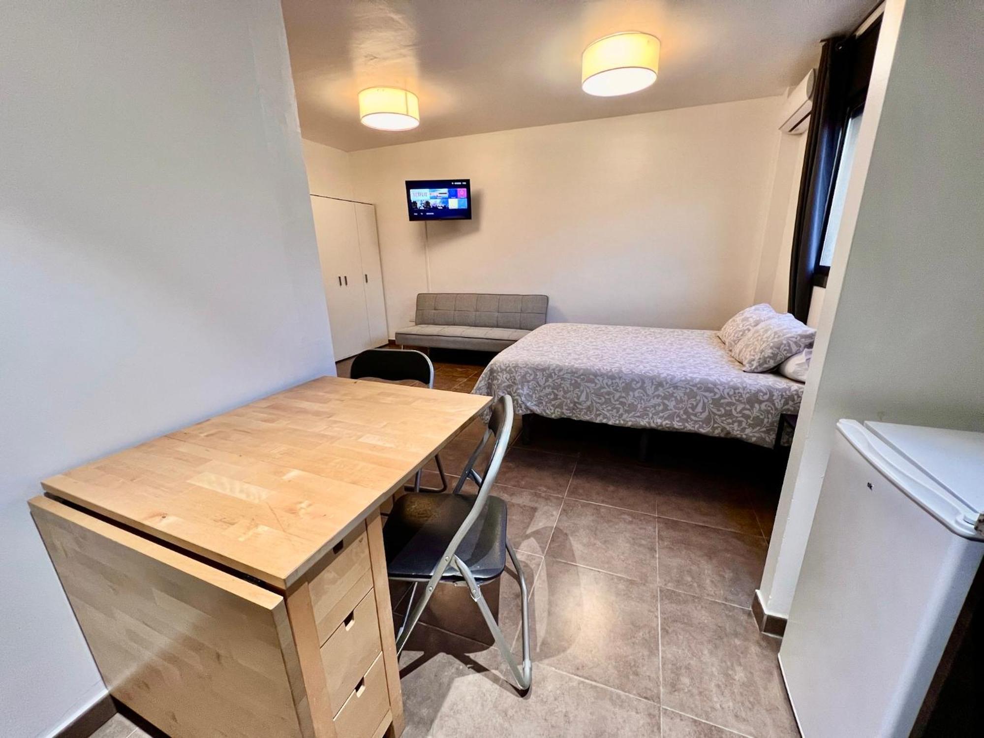 Mt Boutique Suites Y Apartamentos - Adults Only - Mataró Buitenkant foto