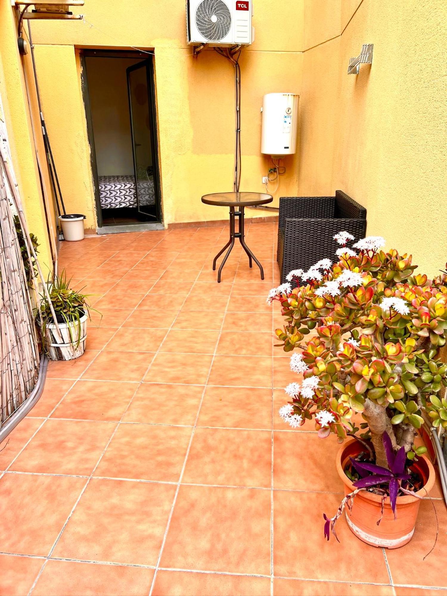 Mt Boutique Suites Y Apartamentos - Adults Only - Mataró Buitenkant foto